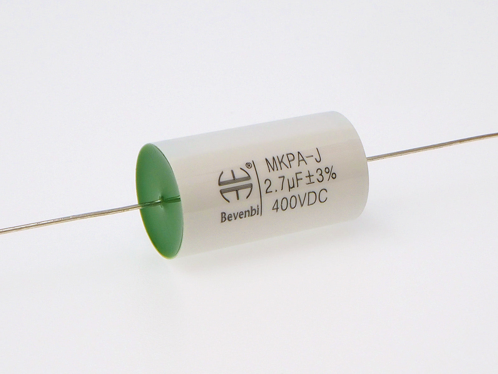 A Bevenbl MKPA-J 2.7uF ±3% 400VDC polypropylene capacitor with a white body, green end cap, and thin metal leads on a clean white background.